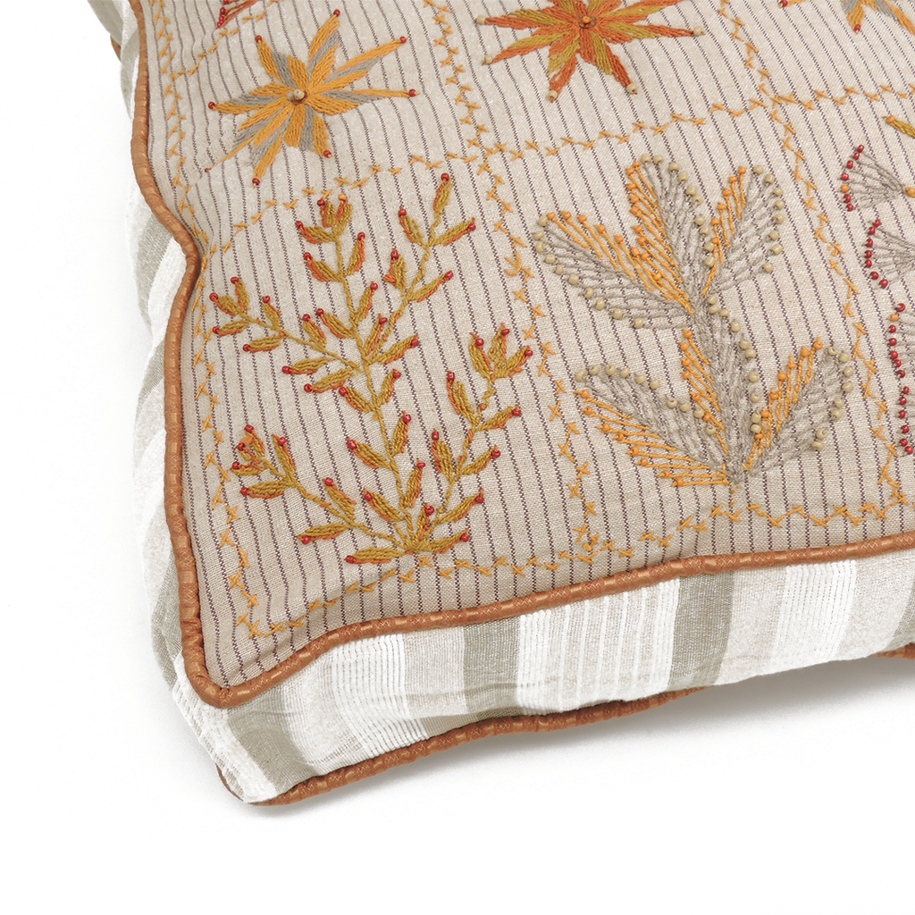 88572-Cushion AkhmimArtboard_1_1.webp