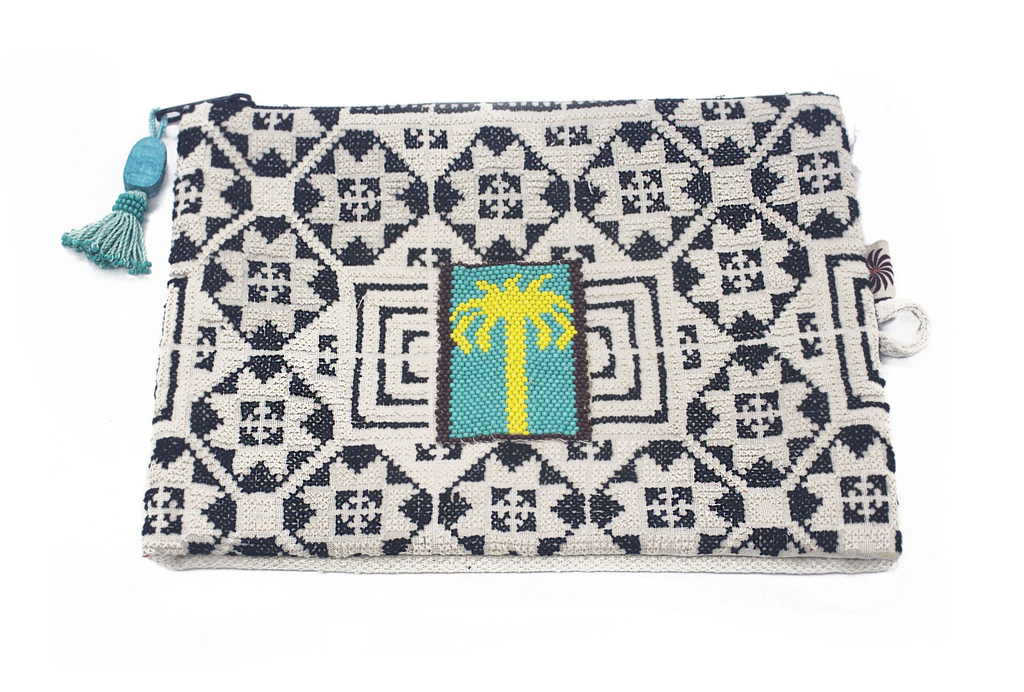 813785-Purse Palm Large7aa.webp