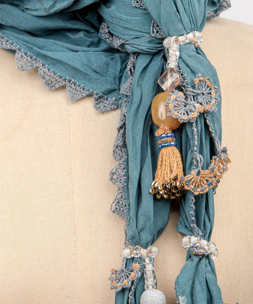 2358028-Damietta Wrinkled Shawlscarf-101.webp