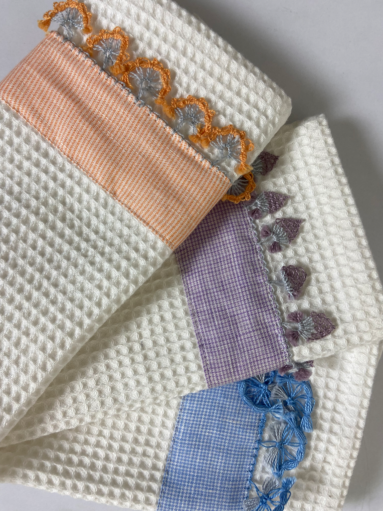 Guest Cotton Towel Set-طقم فوط ابيض قطن 3 قطع دمياط