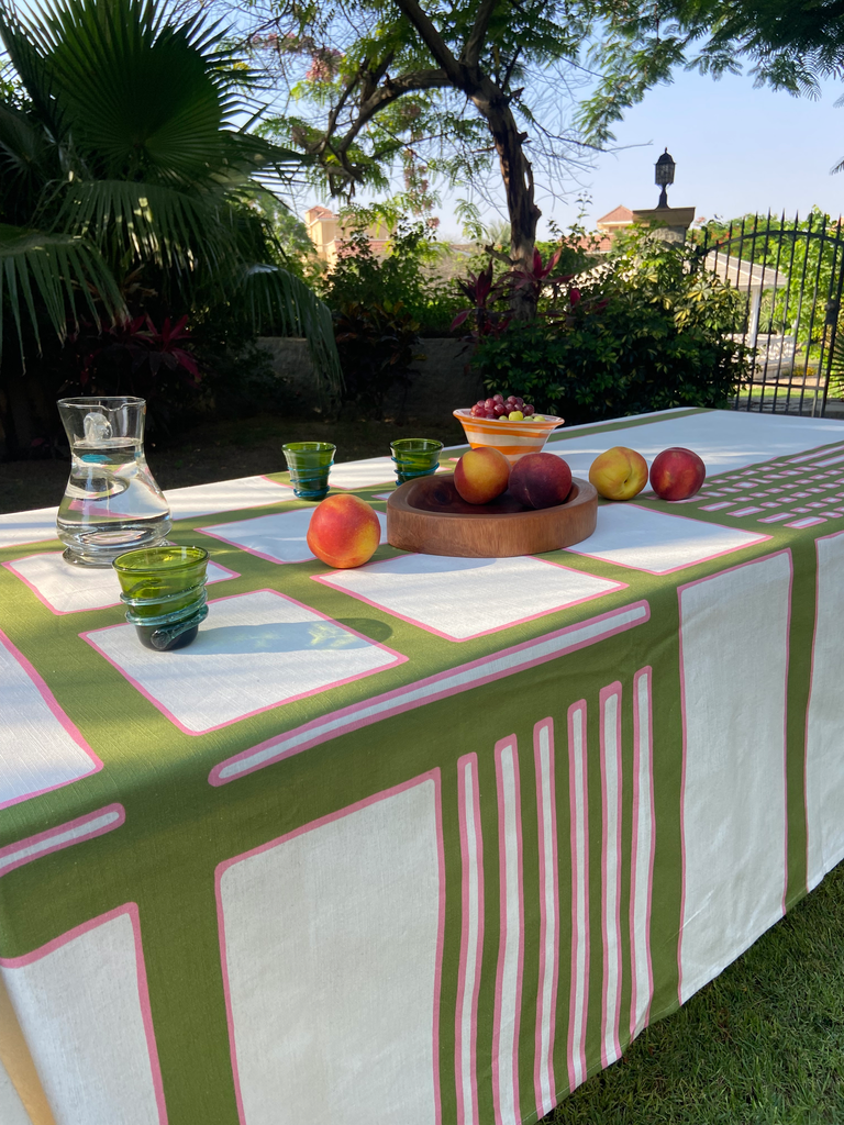 Tablecloth carreaux 4.0*1.6 مفرش كاروه مقلم